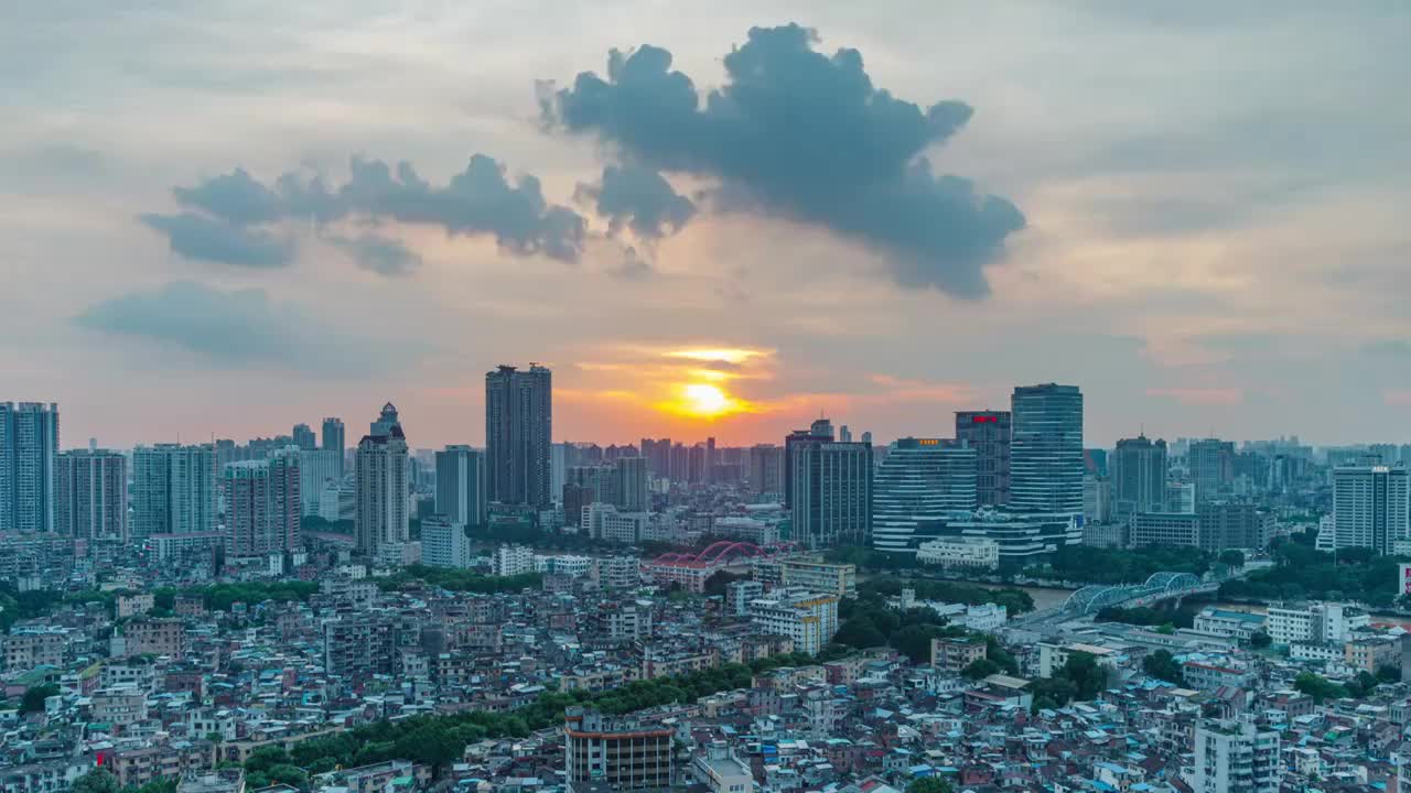 广州城市建筑群夕阳落日晚霞航拍延时风光视频素材