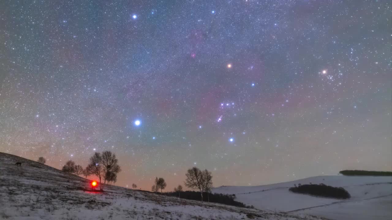 星空延时：双子座流星雨奇观视频素材