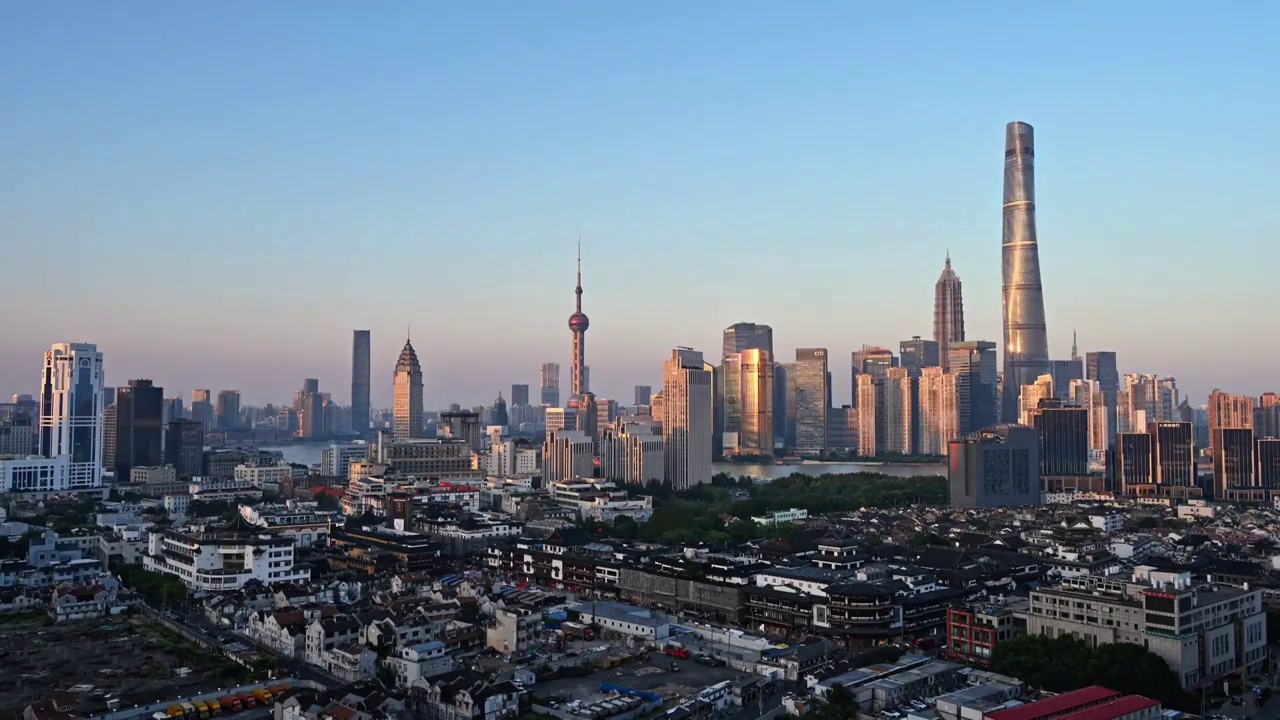 上海城市高架城市天际线陆家嘴地标夜景航拍视频素材