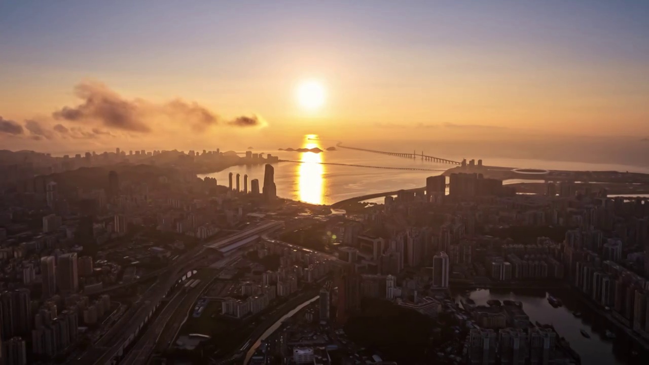 珠海澳门港珠澳大桥日出航拍延时视频素材