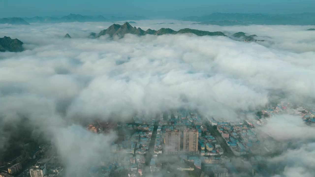 贵州罗甸县城，冬季的云海，平流雾壮观景色视频素材