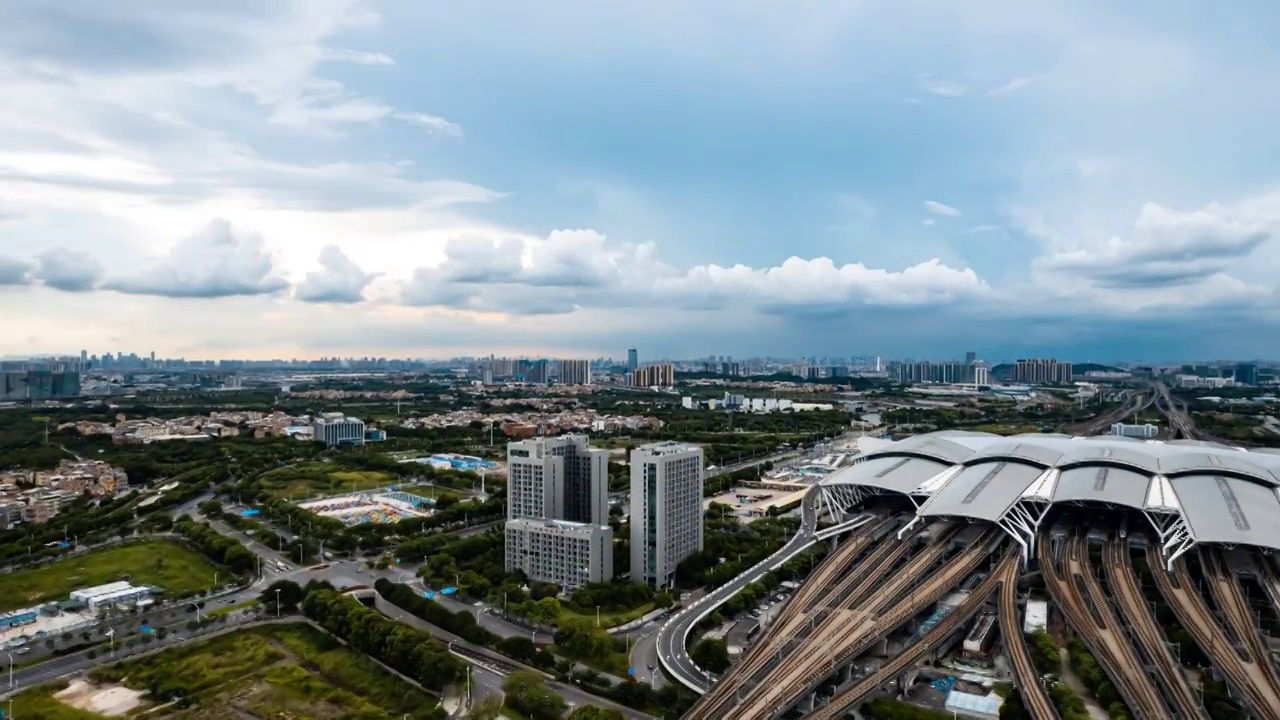 8K震撼广州南站城市地标交通车流延时视频素材