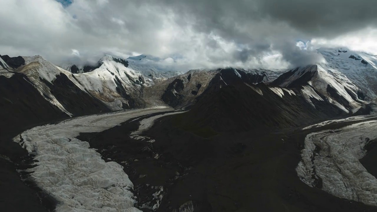 阿尼玛卿雪山视频素材