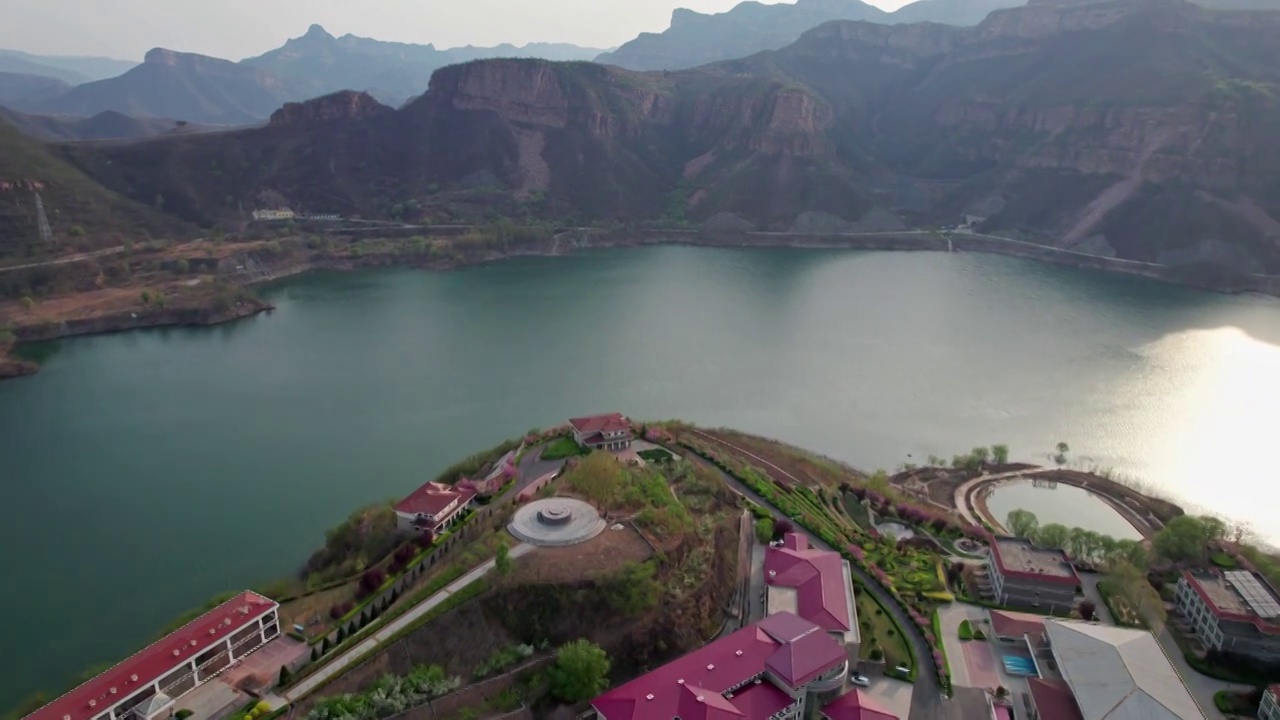 航拍井陉张河湾水库湖心岛视频素材