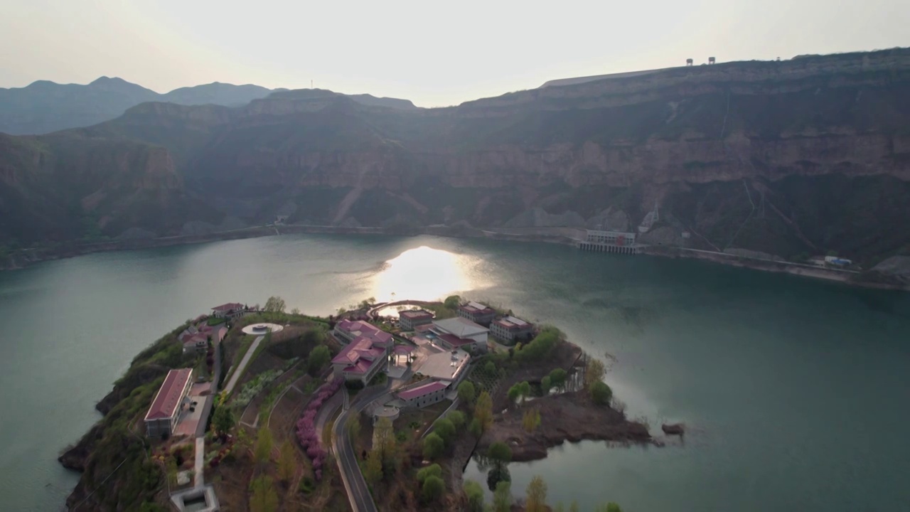 航拍井陉张河湾水库湖心岛视频素材