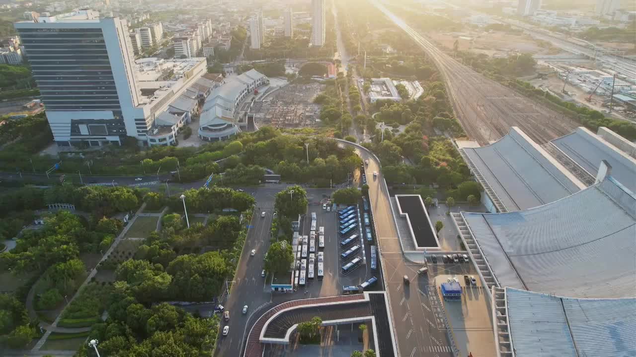 厦门航拍厦门北站建筑景观视频素材