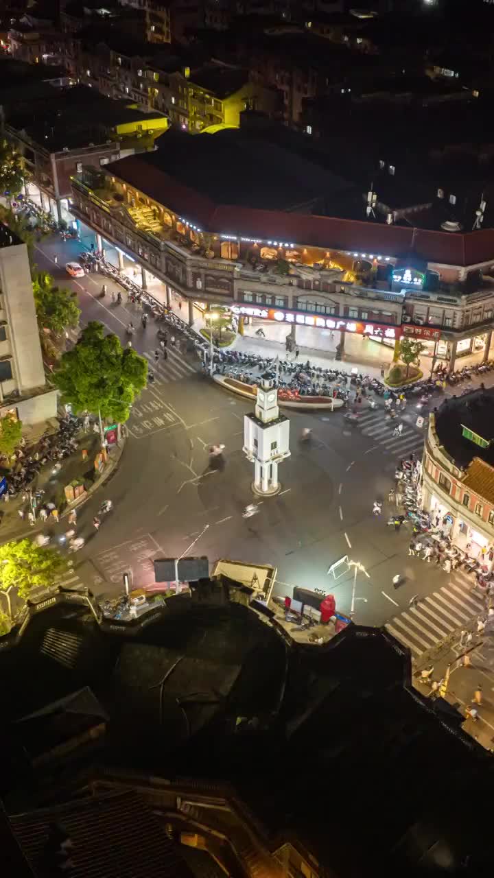 航拍泉州古城西街钟楼夜景延时视频素材