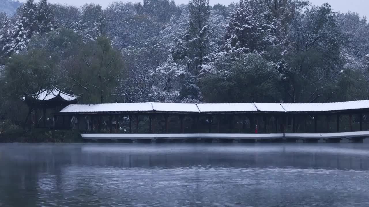 杭州西湖浴鹄湾景区雪景空镜视频素材