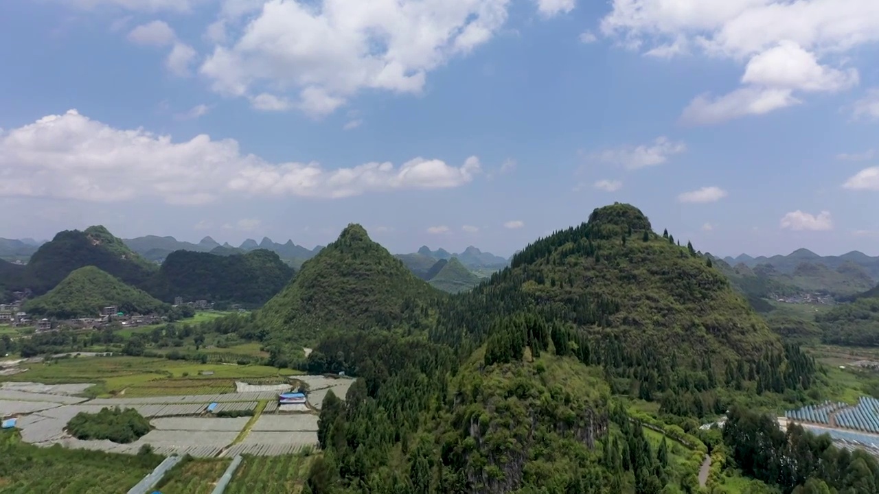 贵州双乳峰山峰视频素材