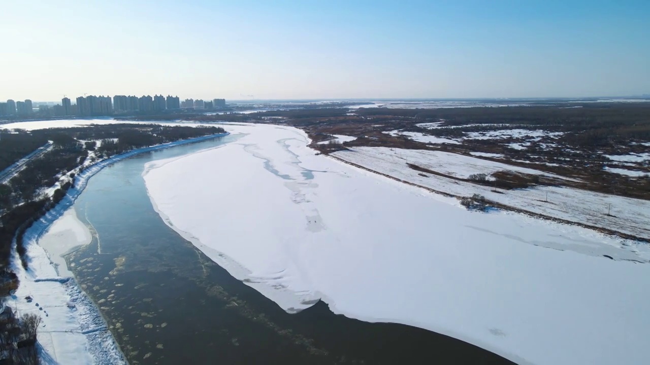 航拍东北雪后风景，嫩江雪景鸟瞰视频素材