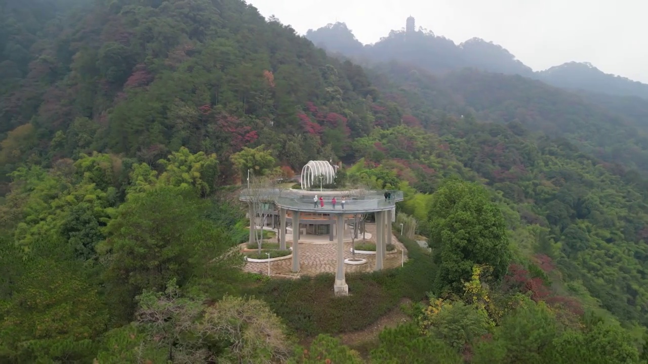 重庆北碚缙云山凭风看云观景台航拍视频素材