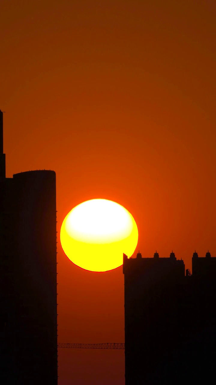 广州夕阳落日建筑剪影视频素材