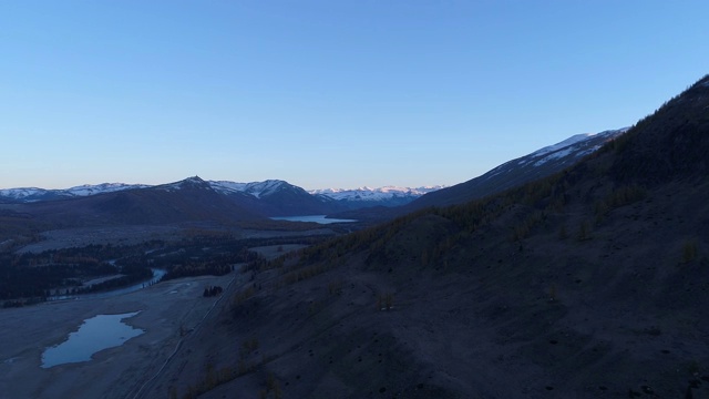 飞向喀纳斯雪山视频素材