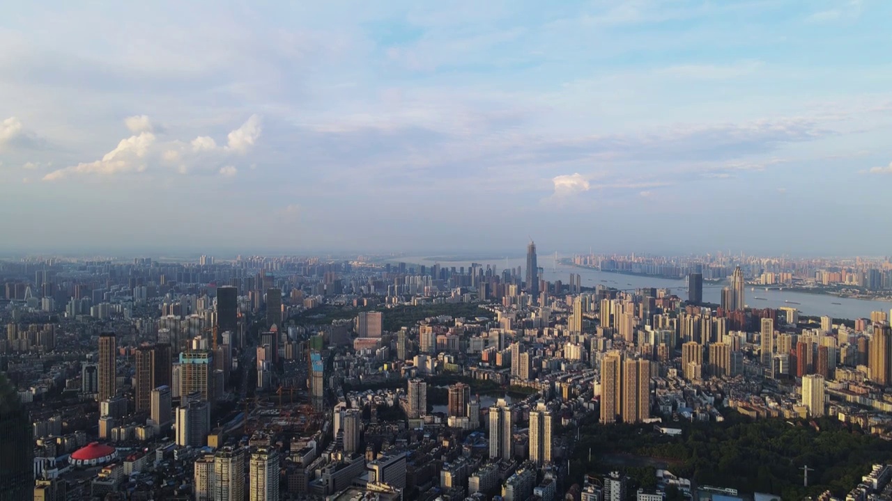 航拍城市天际线高楼群都市风景视频素材