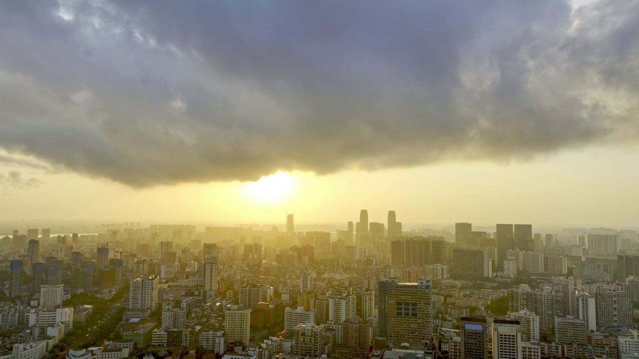 航拍海口都市朝霞日出风光视频素材