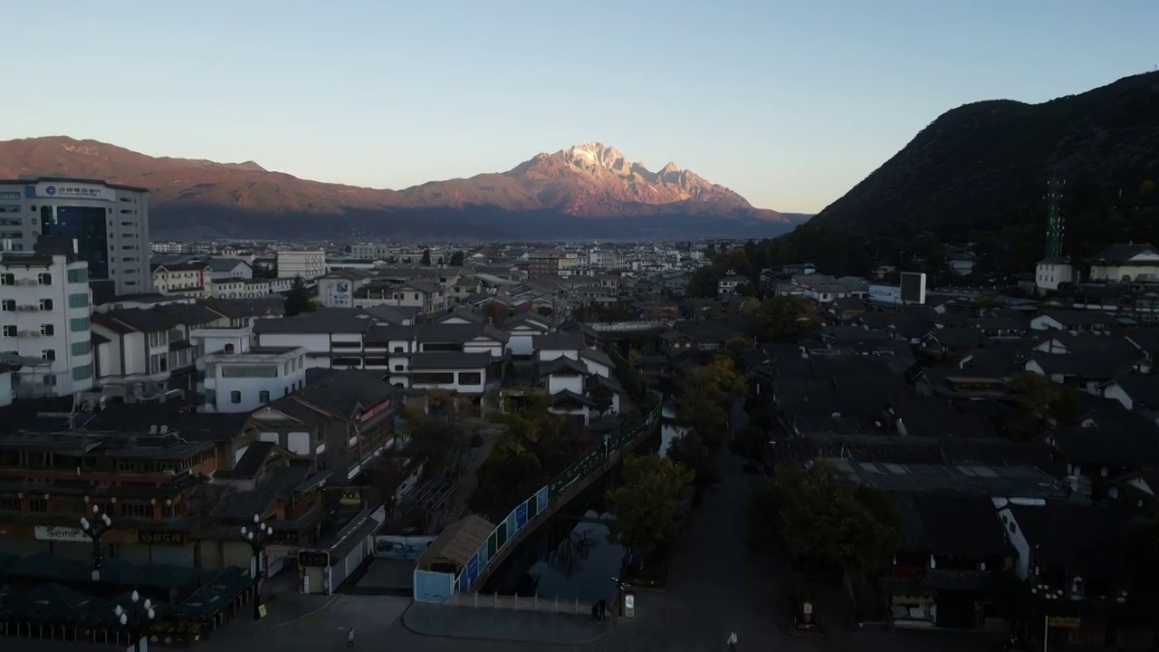 丽江古城日出风光航拍视频素材