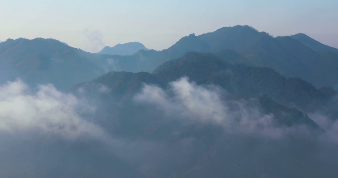 江南晨曦山区群山山峦云海空镜视频素材