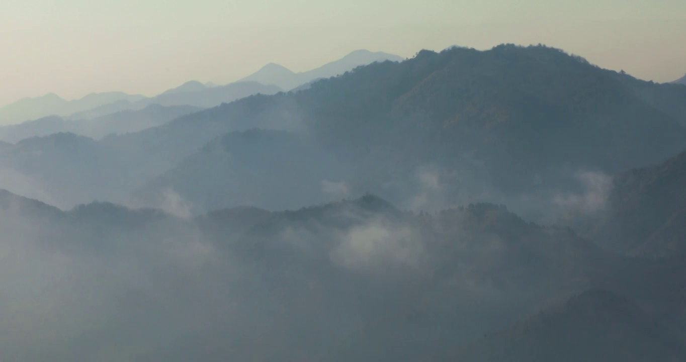 江南晨曦山区群山山峦云海空镜视频素材