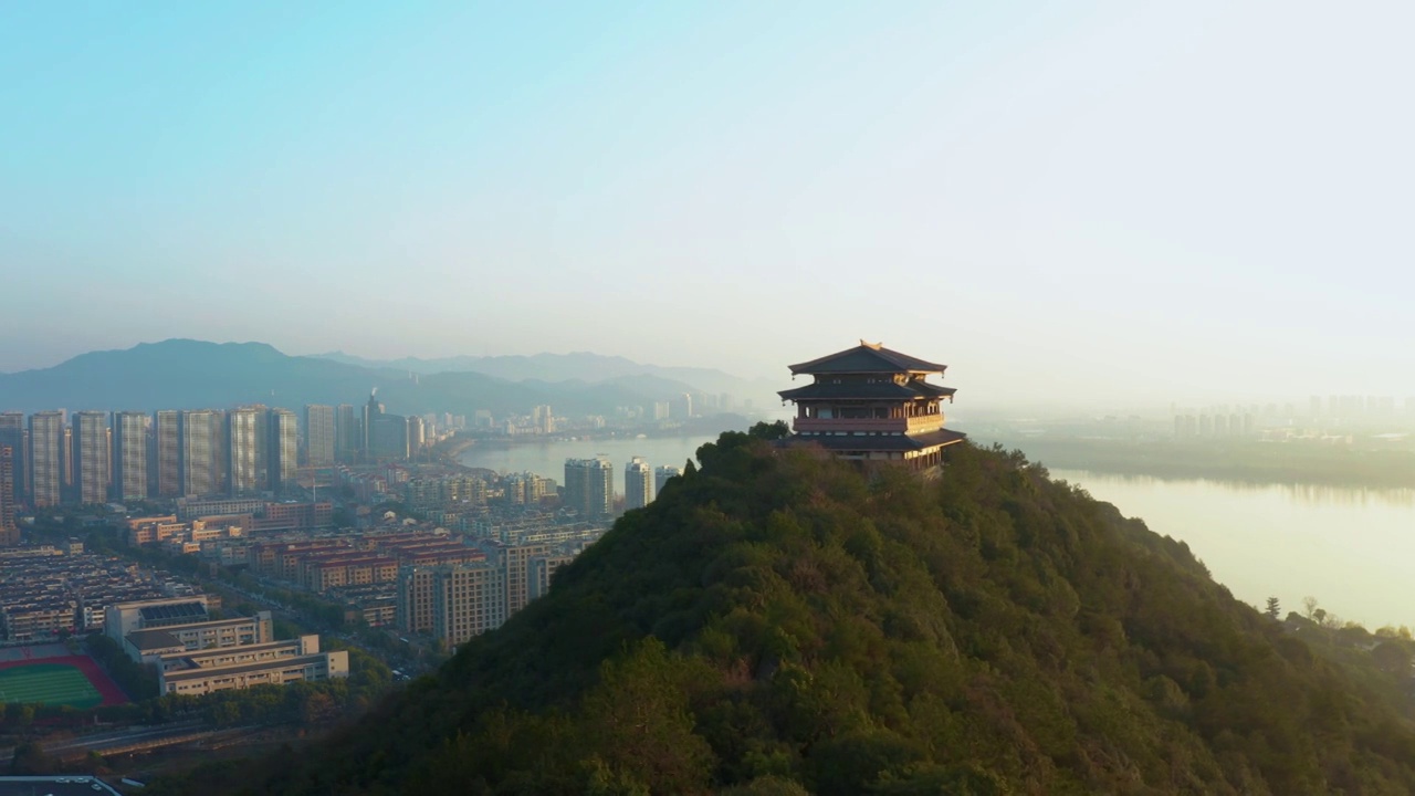 杭州富阳城市地标富春阁富春江晨曦视频素材