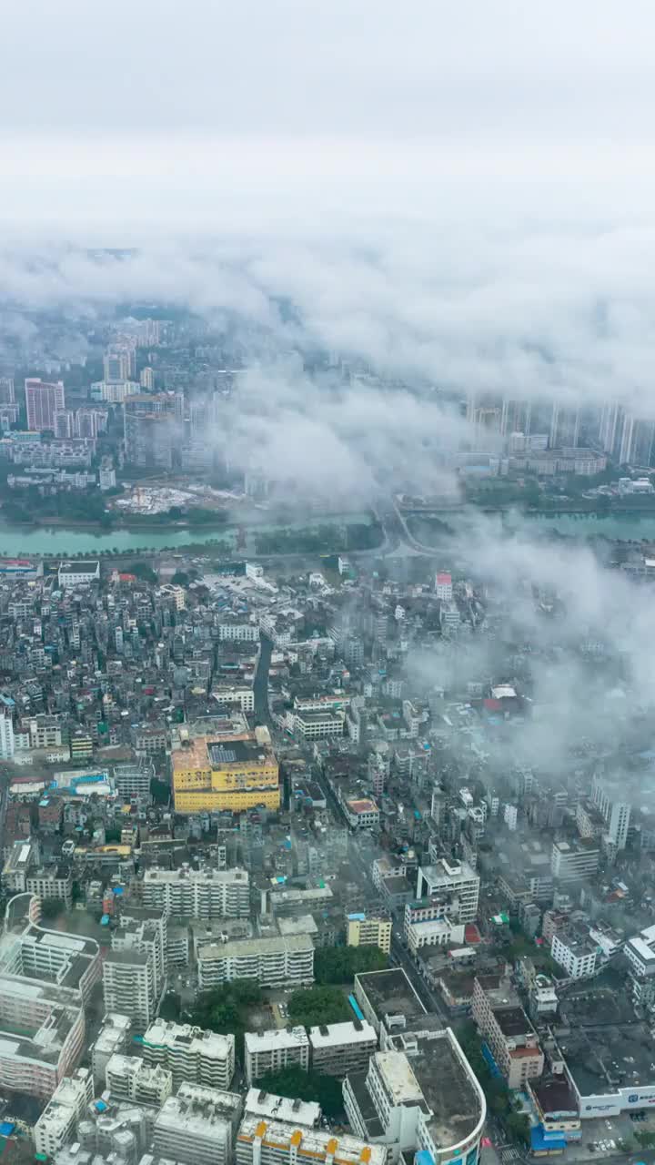 海口市区清晨平流雾延迟视频素材