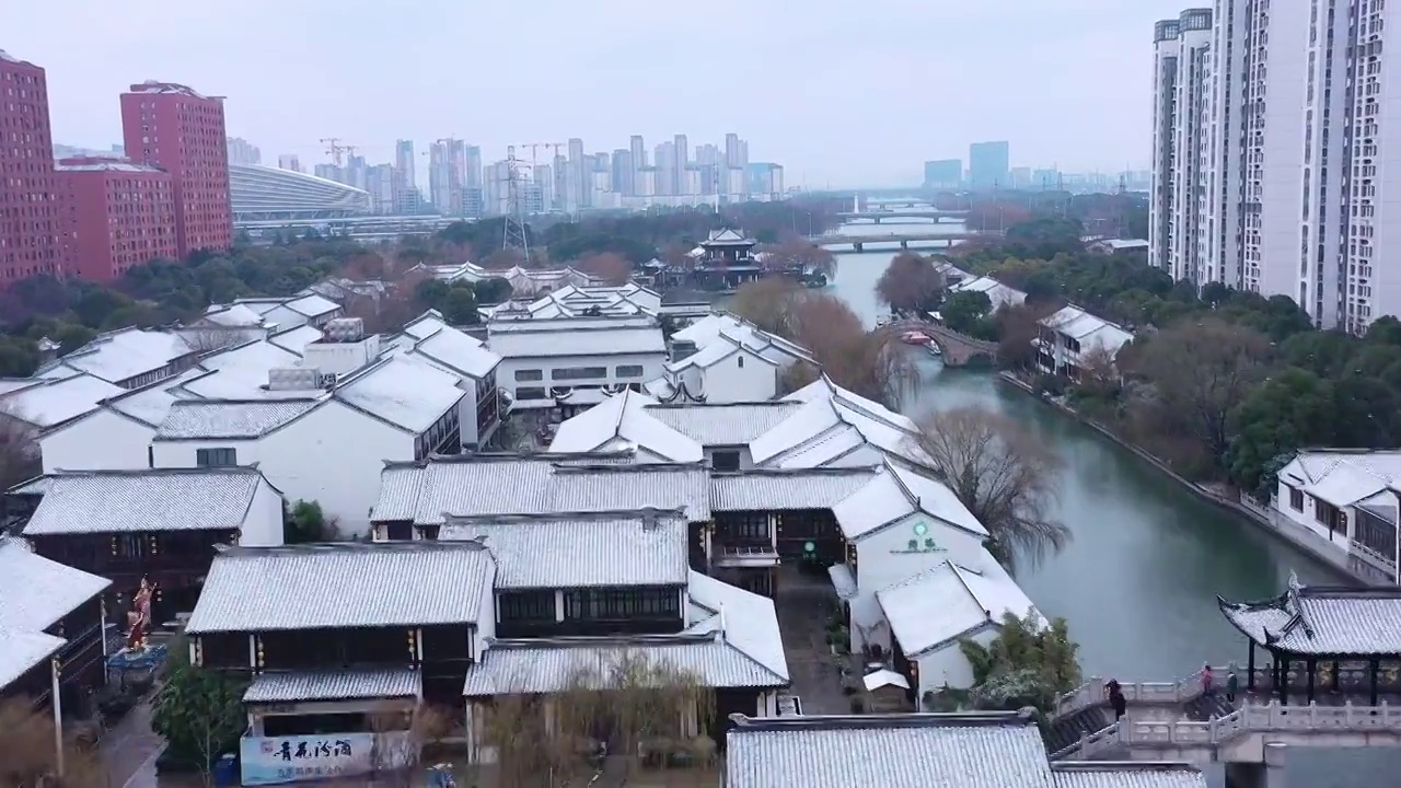 雪后苏州园区斜塘老街视频素材