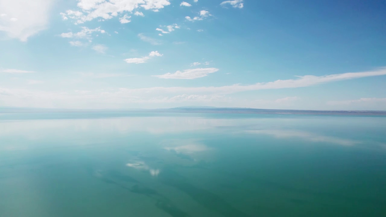 青海湖日出景观 湖波水面水波纹视频素材