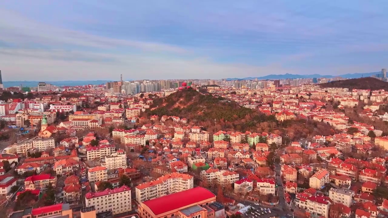 山东青岛海边老城区欧式建筑城市风景航拍视频素材