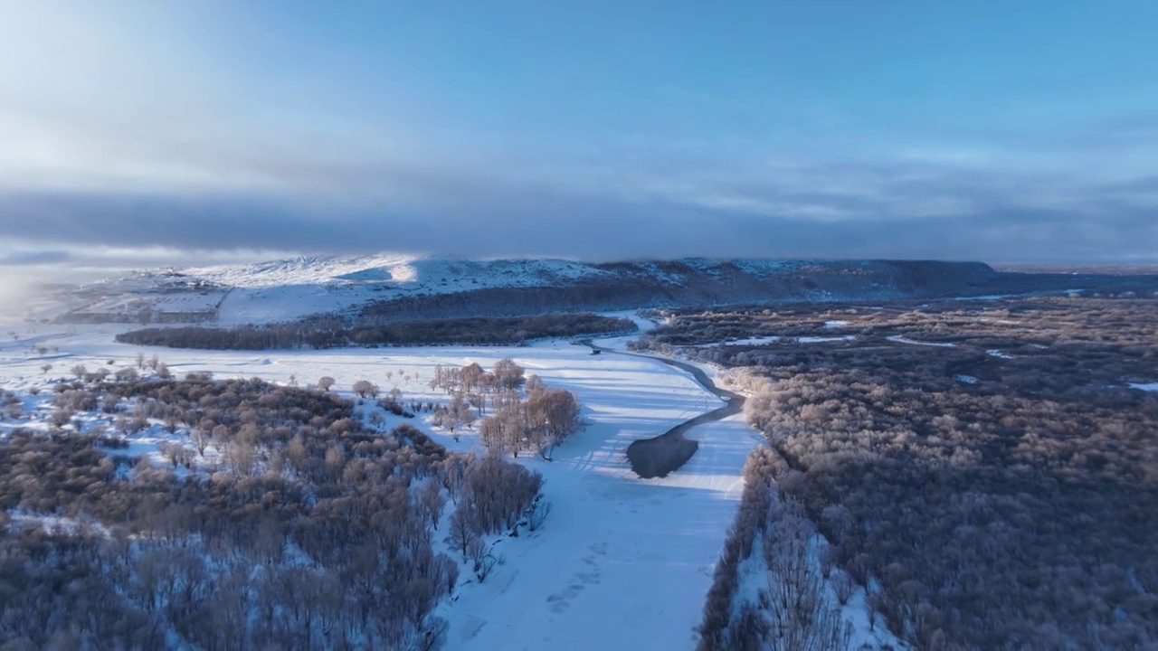 航拍内蒙古亚洲第一湿地雪景视频素材