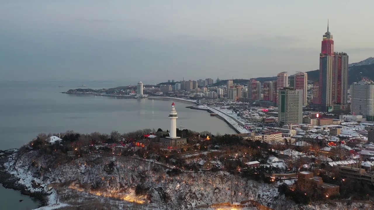 烟台港烟台山日出日落灯塔视频素材