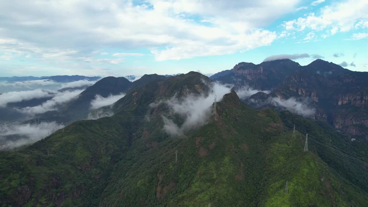 浙江雁荡山云海仙境秋季自然风光航拍视频素材