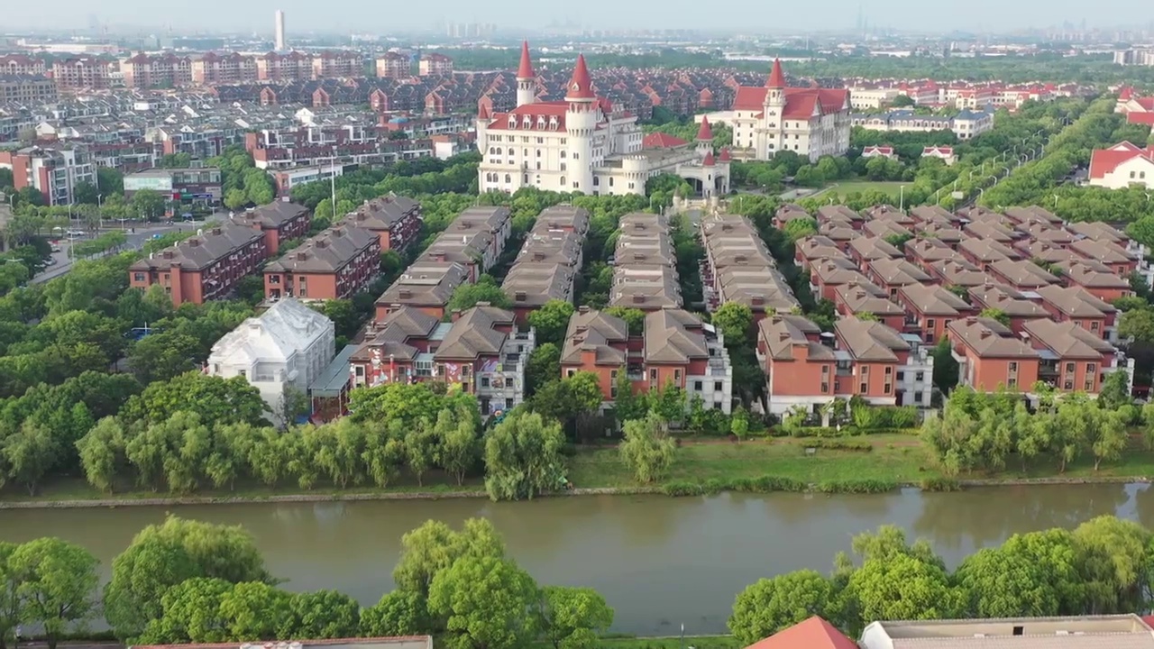 航拍上海美兰湖城市建筑风光视频素材