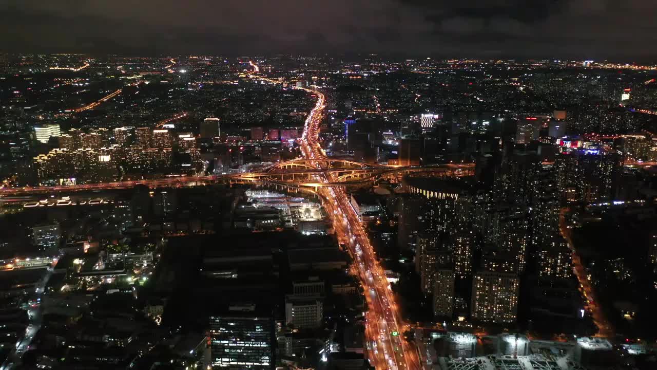 航拍上海城市道路交通夜景视频素材