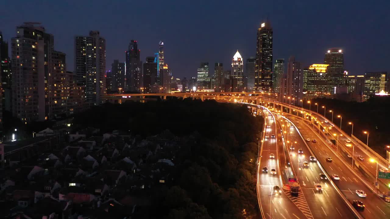 航拍上海城市道路交通夜景视频素材