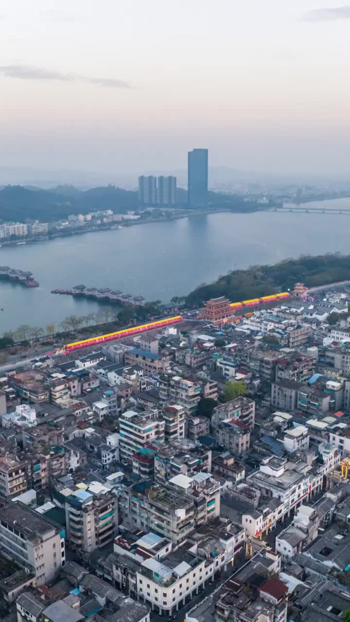 航拍潮州古城和韩江城市天际线日落夜景延时视频素材