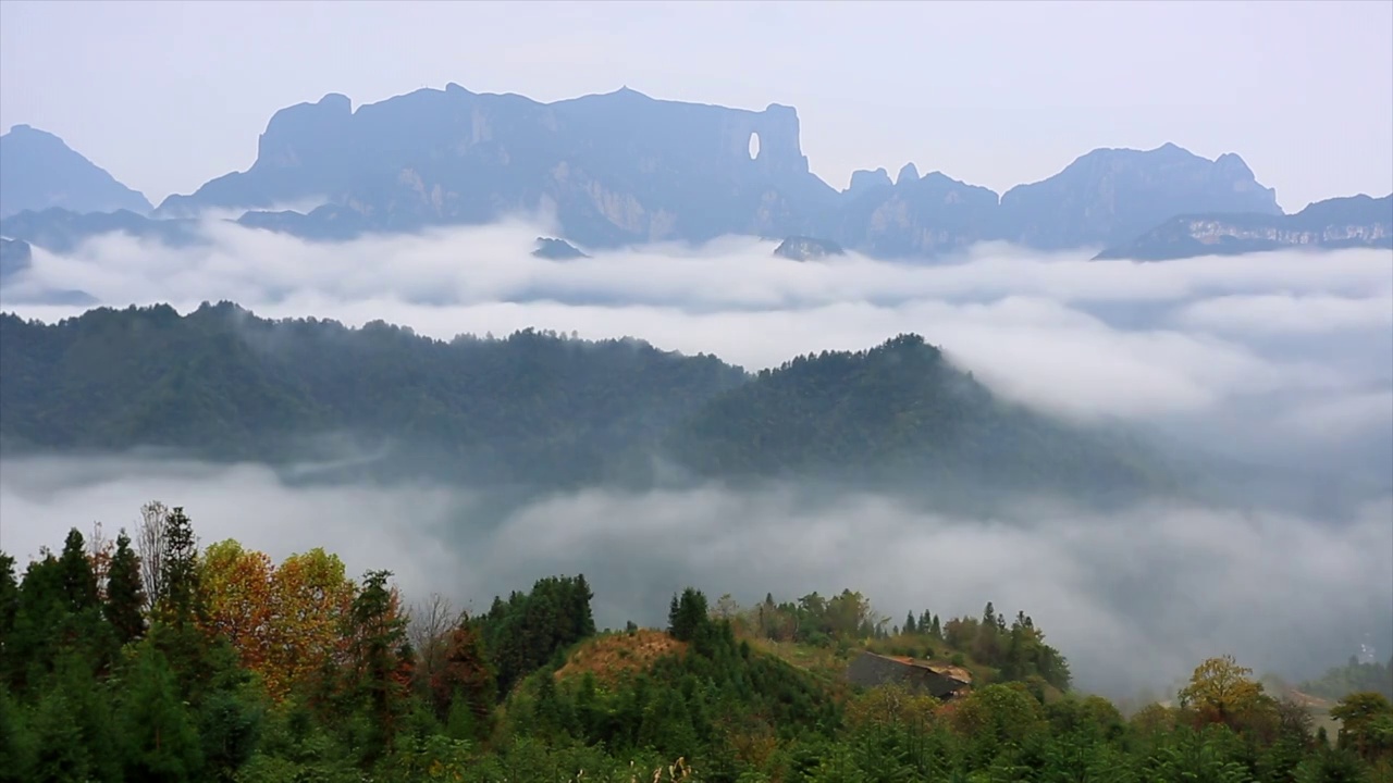 张家界天门后山云雾延时视频素材