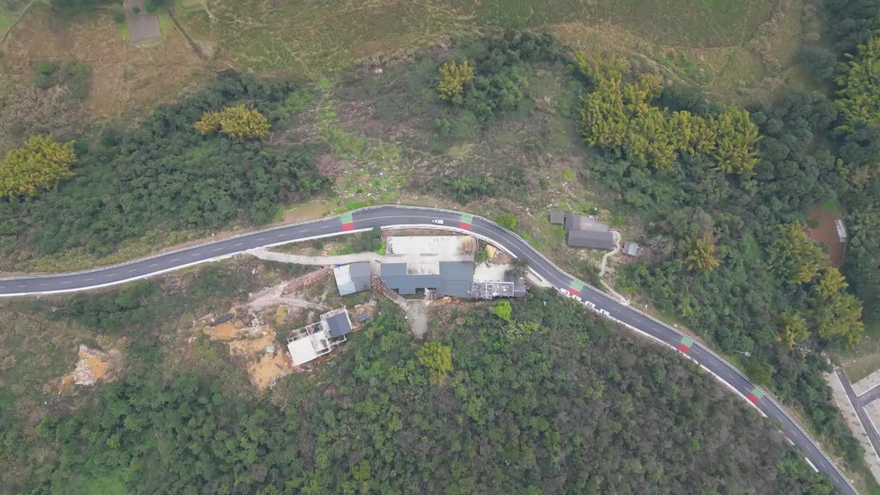 航拍乡村风光：重庆沙坪坝丰文街道三河村缙泉烧陶瓷文创基地视频素材