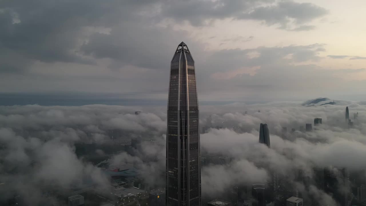 深圳市区平流雾云海视频素材