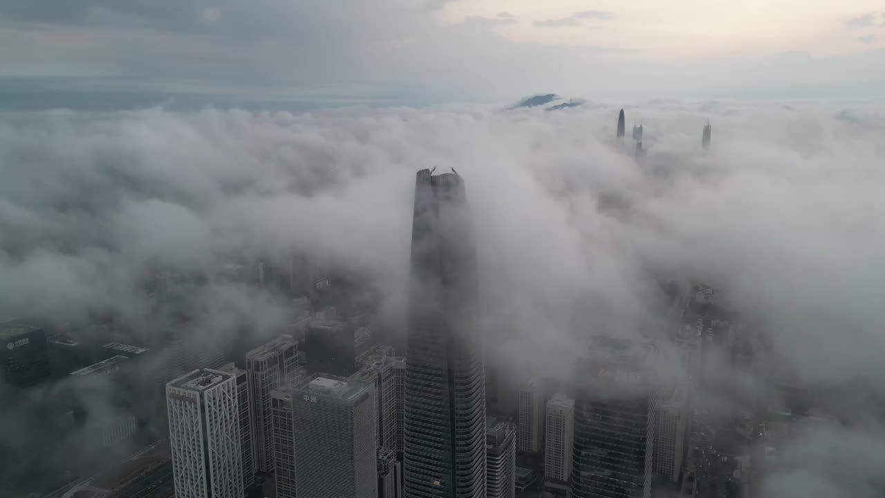 深圳市区平流雾云海视频素材