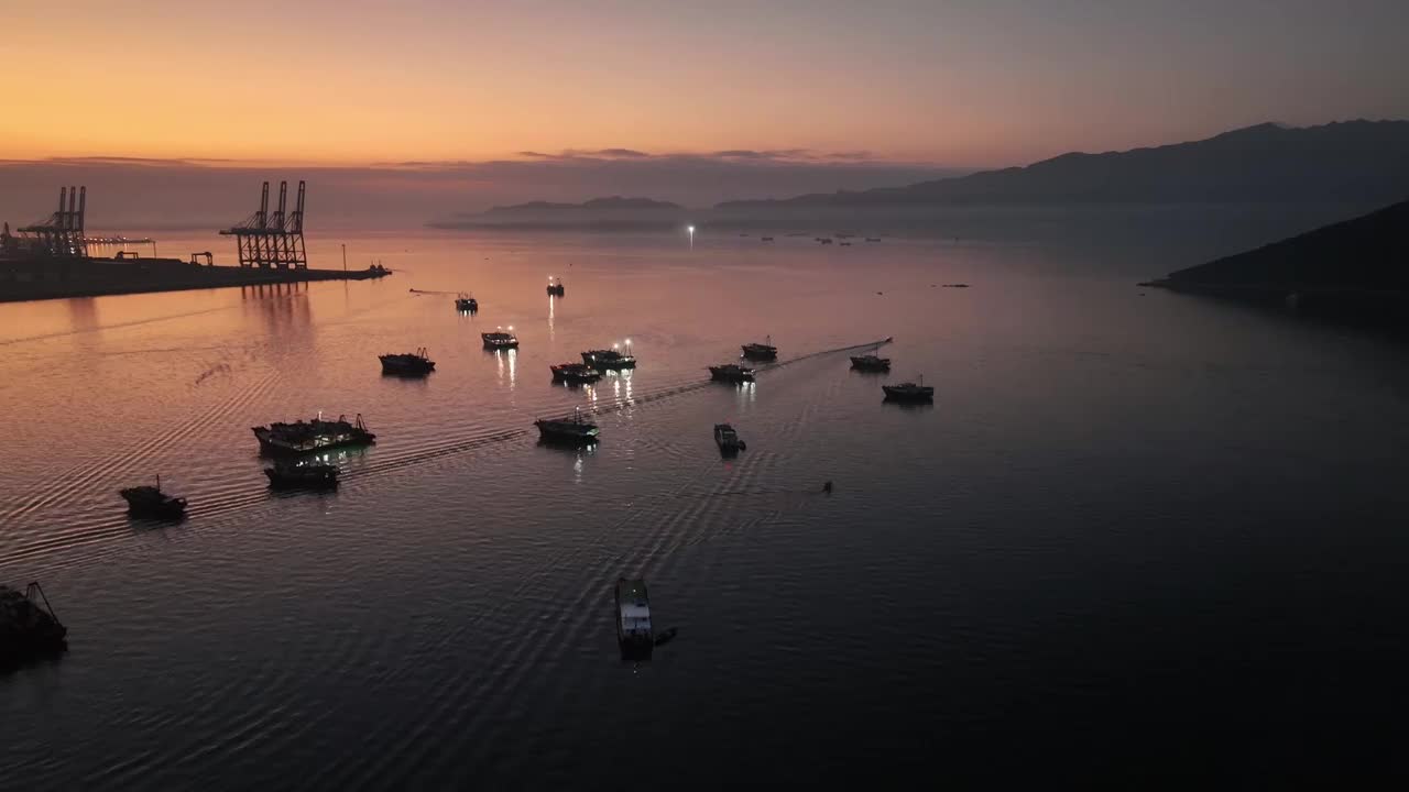 航拍广东惠州澳头大亚湾港口海景视频素材