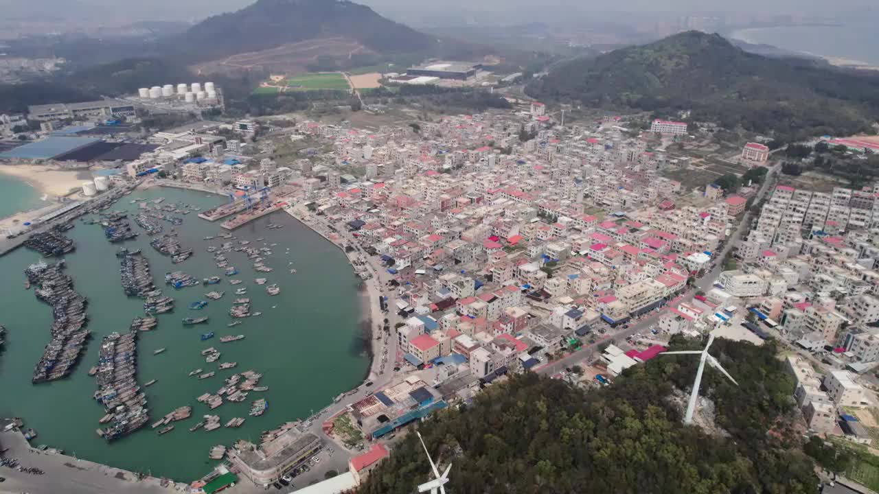 东山岛冬古村航拍左环绕视频素材