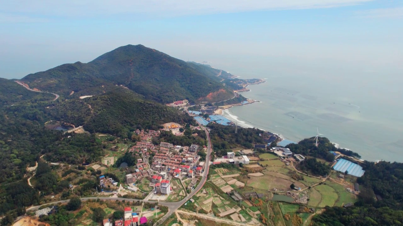 东山岛冬古村苏峰山 晴天高空航拍视频素材