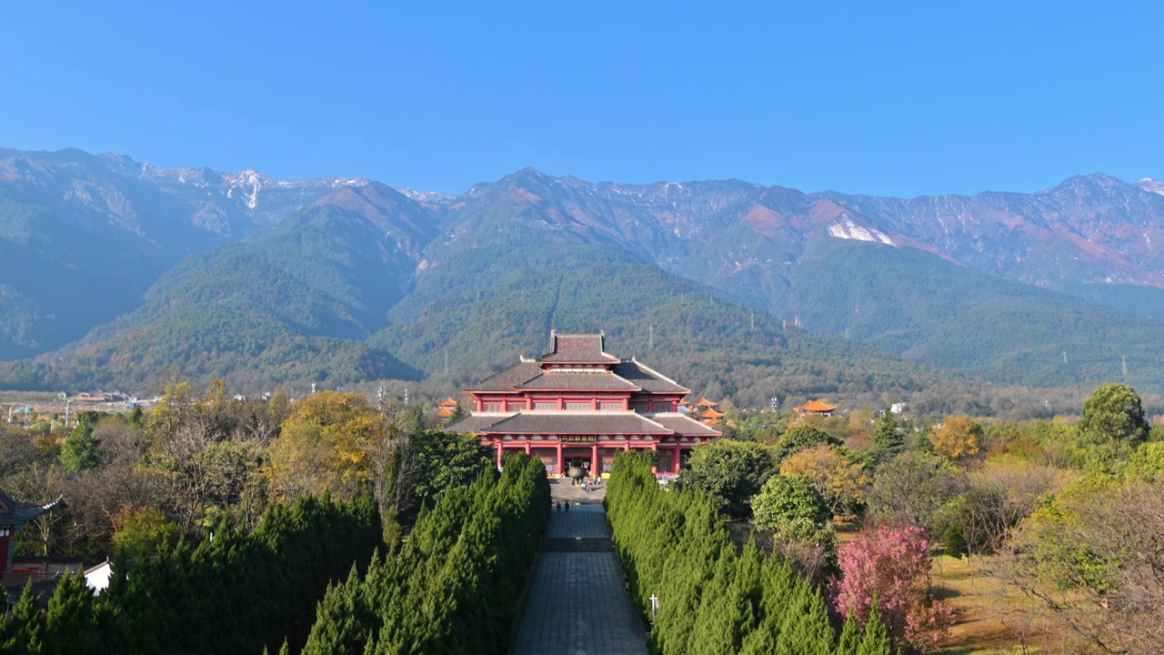 云南大理崇圣寺三塔景区白昼晴天实时视频素材