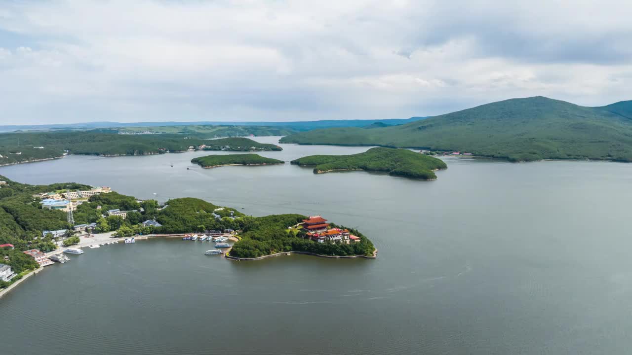 牡丹江镜泊湖风景区航拍视频素材