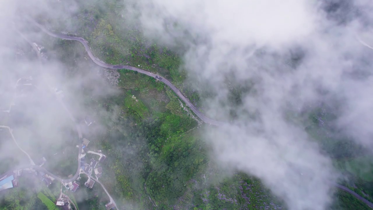 拢岸村拢场云海视频素材