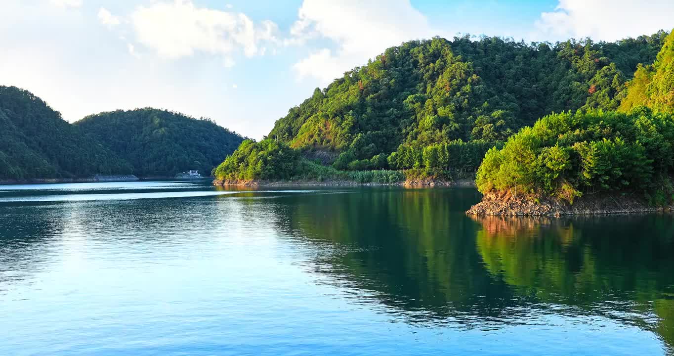 中国杭州千岛湖山脉湖泊自然风光视频素材