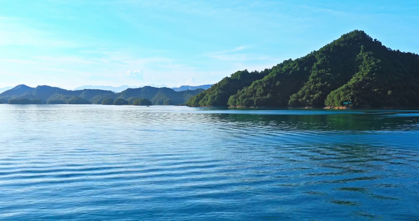 中国杭州千岛湖山脉湖泊自然风光视频素材