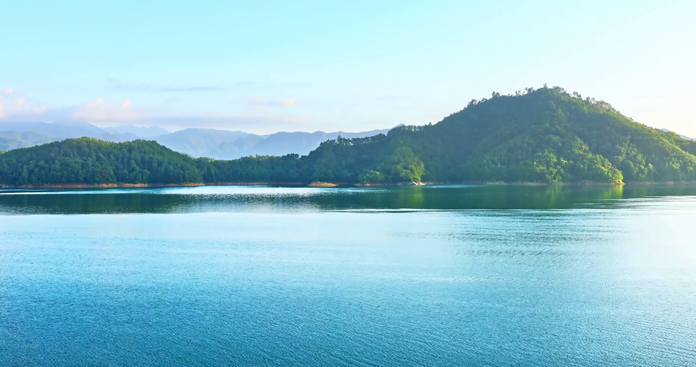 中国杭州千岛湖山脉湖泊自然风光视频素材