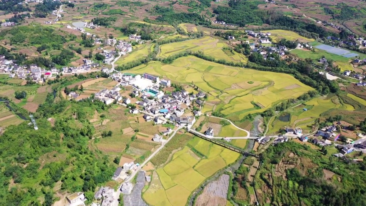 航拍乡村农田视频素材