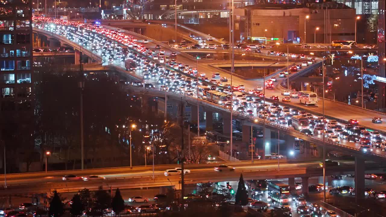 长焦视角城市公路车流夜景视频素材