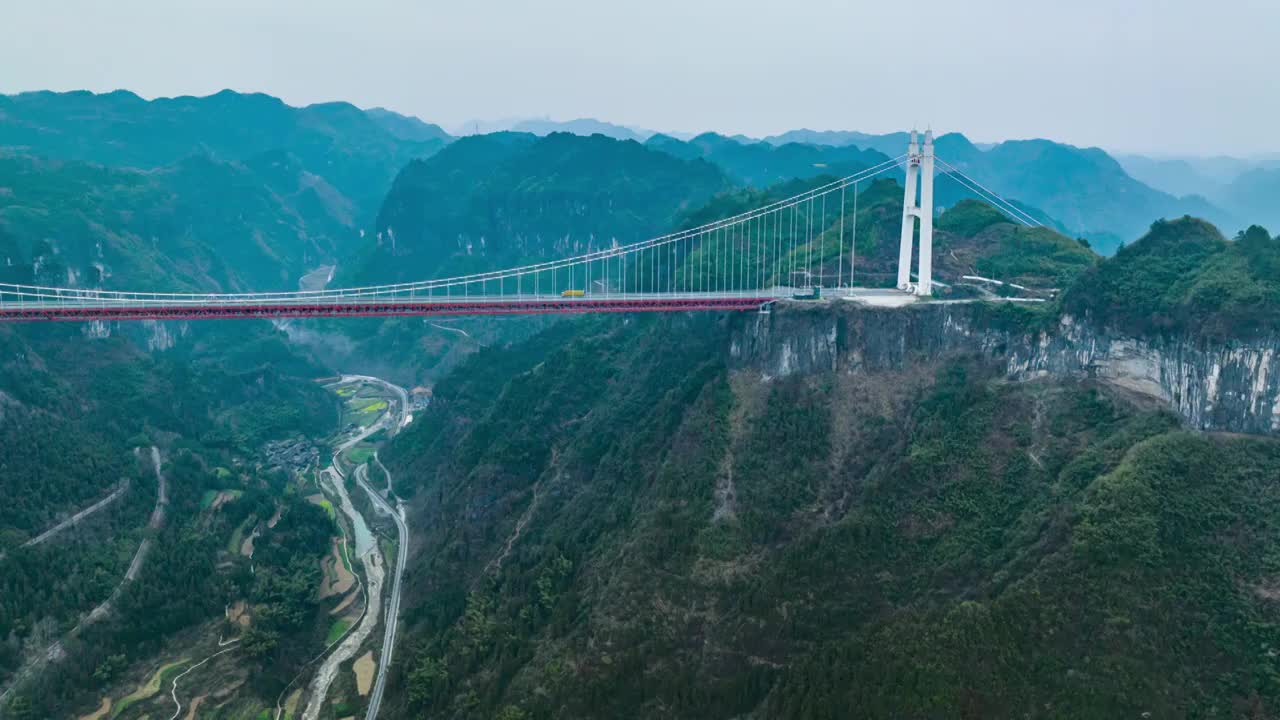 湖南省湘西矮寨大桥白昼延迟视频素材